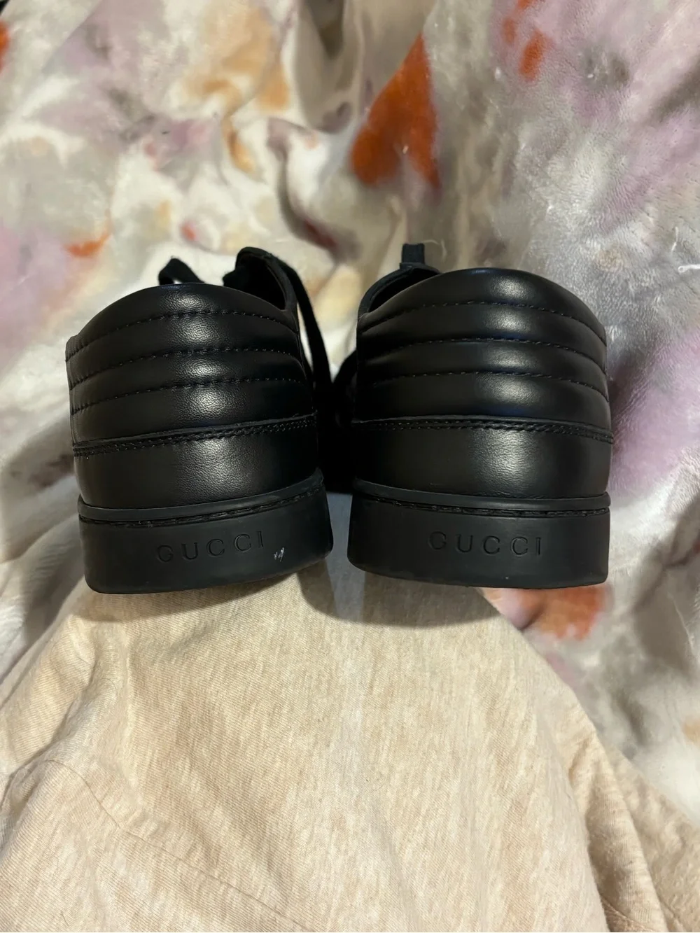 Gucci Men’s Black Logo Low-Top Sneakers